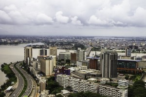 Abiyán, capital económica de Costa de Marfil, fue escenario de violentos enfrentamientos luego de las elecciones de diciembre de 2010. Crédito Marc-André Boisvert/IPS 