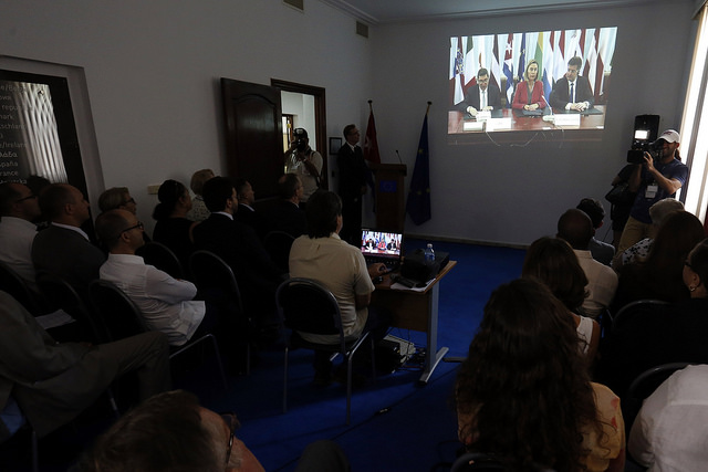 https://c1.staticflickr.com/1/602/31254669420_d77d0d93db_o.jpg