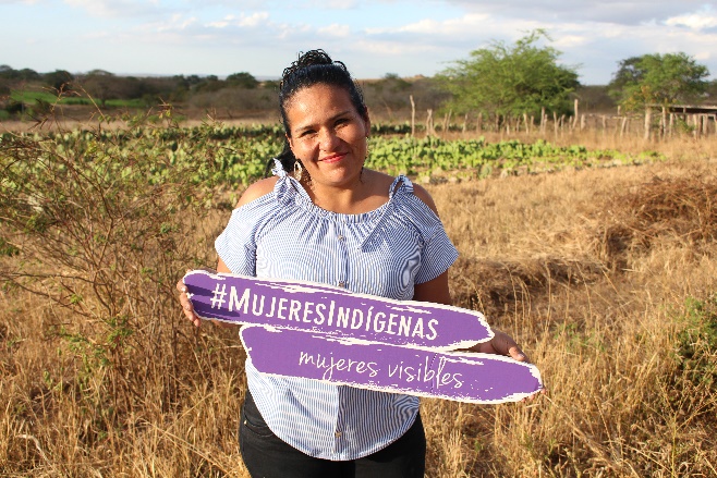 Eda Parada, técnica responsable de género en el municipio de Charagua, en Bolivia, sumándose a la campaña de Mujeres Indígenas, Mujeres visibles. Crédito: Aurelie Duray/FAO