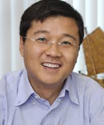 El autor, Junjie Zhang