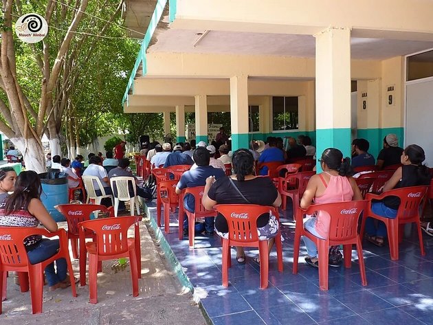 Una reunión de la Asamblea Maya, en la península de Yucatán, en México, que lucha por la defensa de su territorio. Ahora sus líderes buscan defender a sus miembros de la propagación del coronavirus. Foto: Cortesía de AM